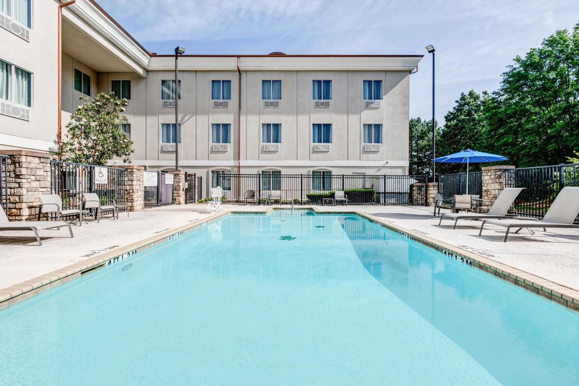 Holiday Inn Express Hotel & Suites Marshall By Ihg Ngoại thất bức ảnh
