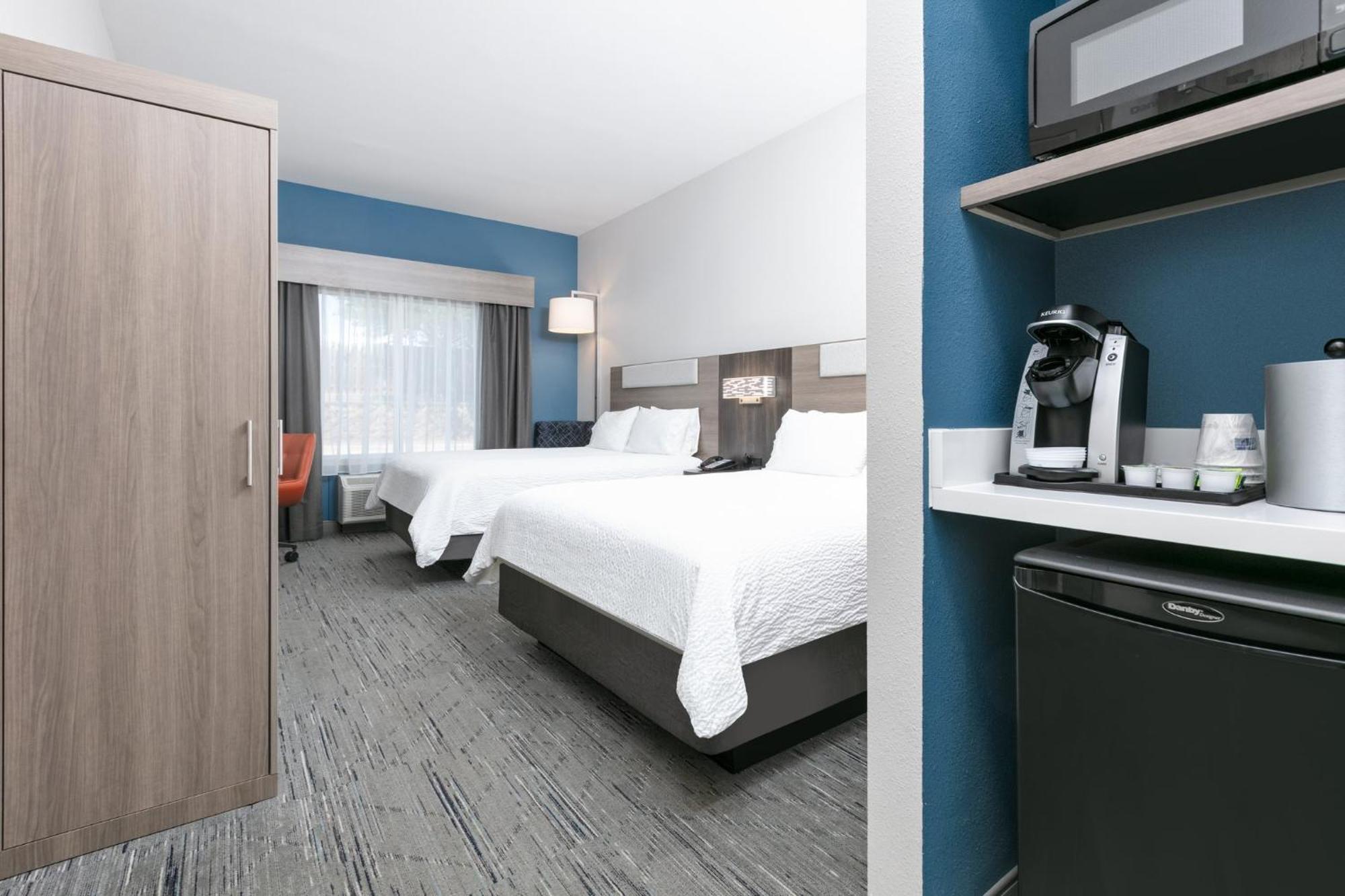 Holiday Inn Express Hotel & Suites Marshall By Ihg Ngoại thất bức ảnh